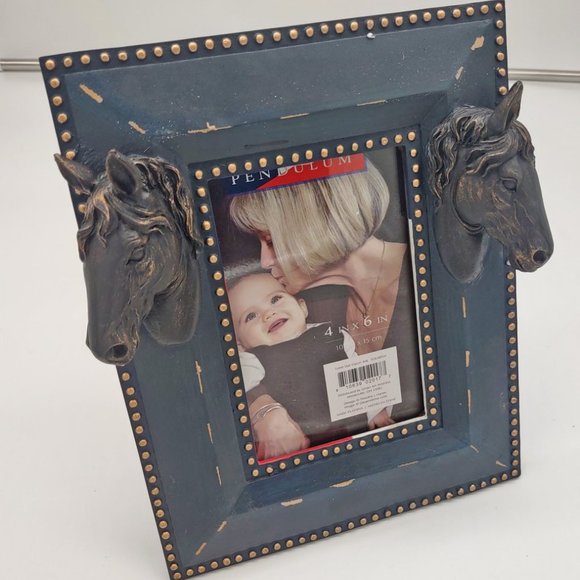 NWT BOGO 3 Dimensional Art Picture Frame 4x6 Horses Outline Buy One Get One Free - Picture 3 of 6